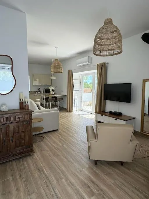 Casa Nova Vida Villa Paderne  Holiday home